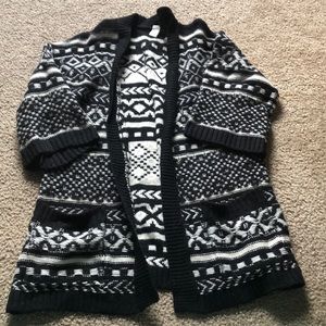 Black and white printed cardigan
